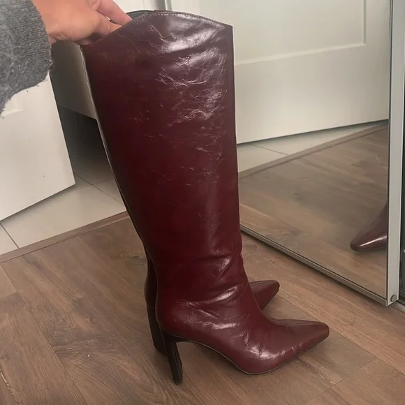 High boots - Picture 3 of 3